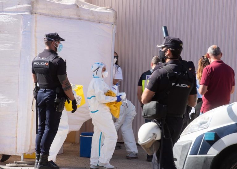 Covid-19: Espanha com 9.489 novos casos e 139 mortes