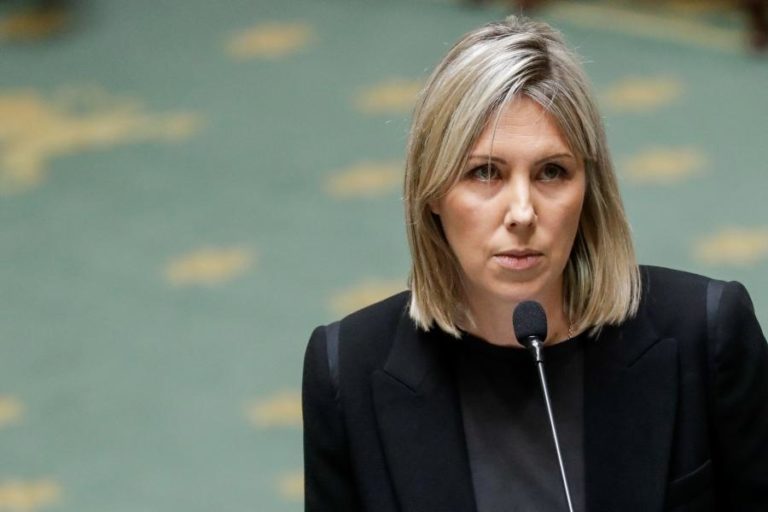 Afeganistão: EUA pediram encerramento de operações até 6.ª feira – governo belga