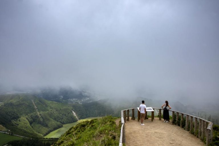 Açores com 268 mil dormidas em julho, cerca de 30% abaixo dos valores de 2019