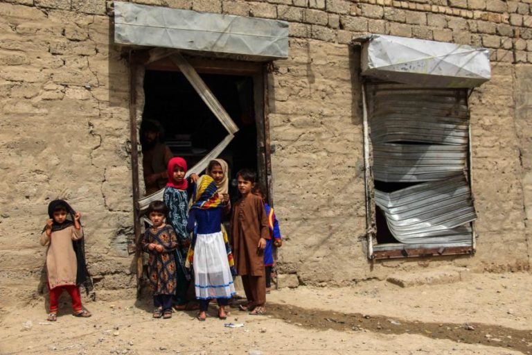 Milhões de crianças no sul da Ásia estão em risco devido à crise climática