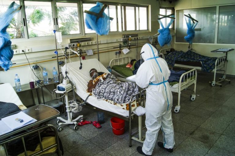 Covid-19: Moçambique anuncia mais oito mortes e 343 novos casos