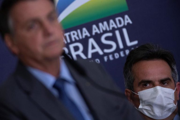 Jair Bolsonaro bloqueia críticos em redes sociais e viola liberdade de expressão no Brasil — ONG