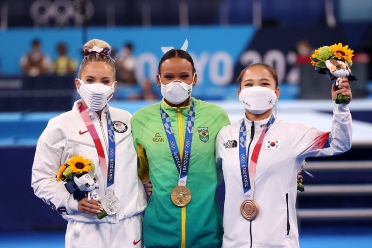 Tóquio2020: Dia histórico dos ginastas Rebeca Andrade, Nina Derwael e Artem Dolgopyat