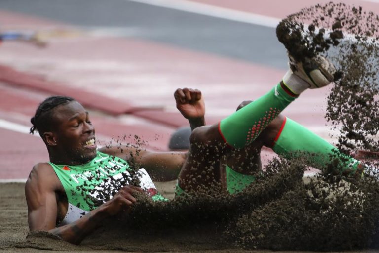 Tiago Pereira em terceiro no triplo salto da Liga de Diamante em Paris