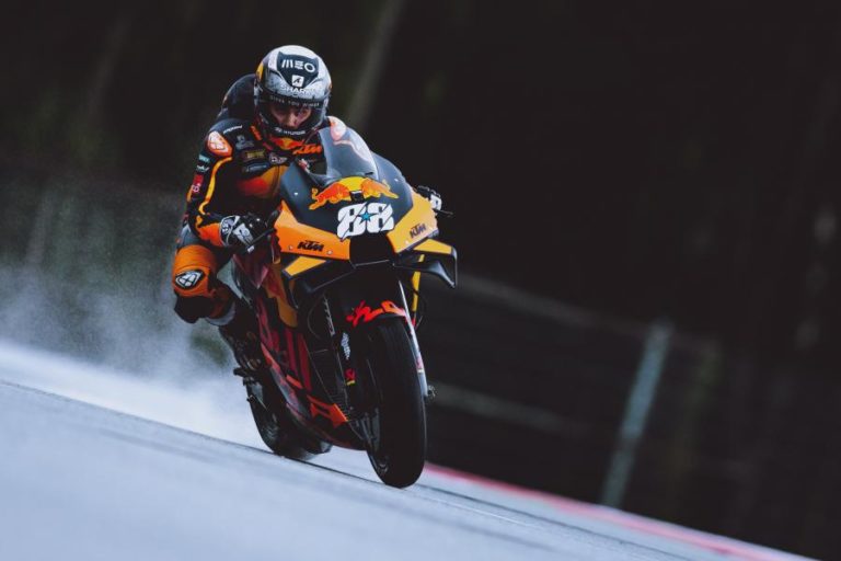 Miguel Oliveira 19.º no primeiro dia do Grande Prémio da Grã-Bretanha de MotoGP