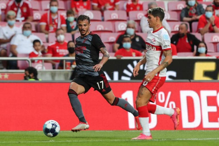 LC: Diogo Gonçalves regressa aos convocados do Benfica
