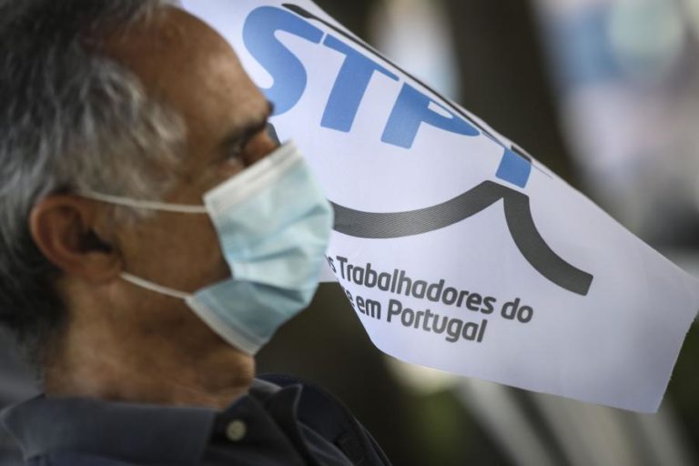 Trabalhadores da Altice instauram providências cautelares para travar despedimento coletivo