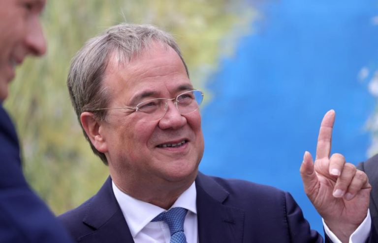 Alemanha/eleições: Gestão da crise provocada pelas cheias abala CDU, SPD resiste