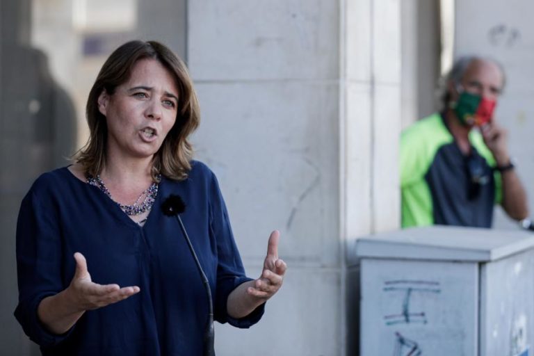 Bloco quer garantir apoio a trabalhadores precários despedidos na pandemia — Catarina Martins