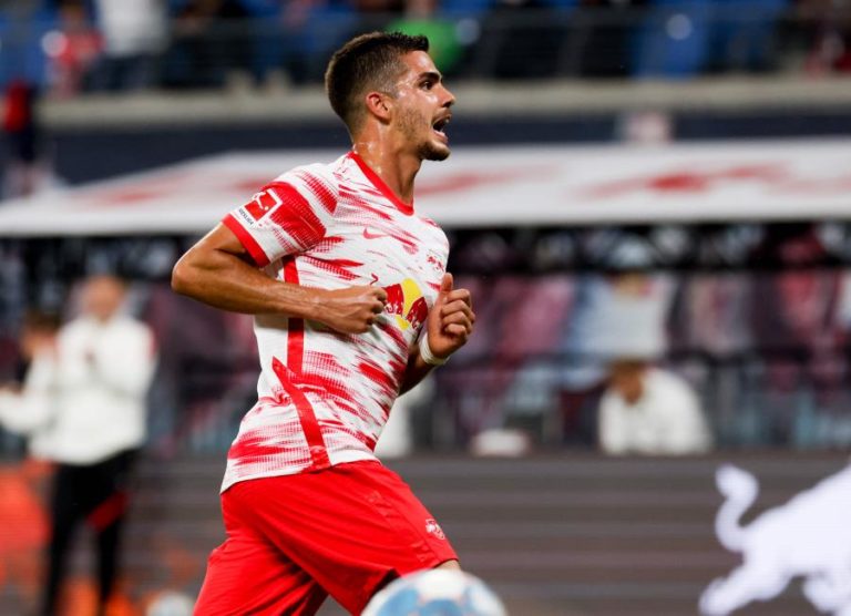André Silva estreia-se a marcar pelo Leipzig em goleada ao Estugarda