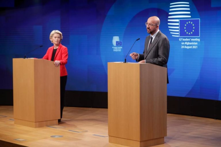 Afeganistão: UE pede aos EUA que controlem aeroporto de Cabul o tempo que for necessário