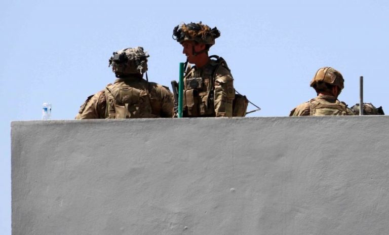 Afeganistão: 11 fuzileiros dos EUA morreram e BBC fala em pelo menos total de 60 mortos
