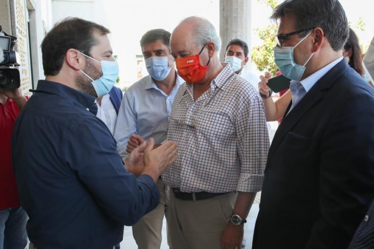 Autárquicas: Rui Rio lamenta que país esteja cada vez mais desequilibrado