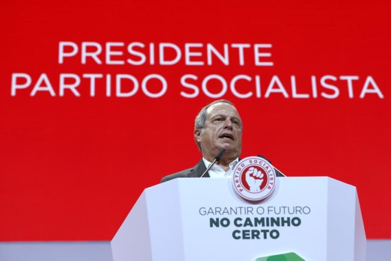 PS/Congresso: Carlos César reeleito presidente do partido com mais de 90% dos votos