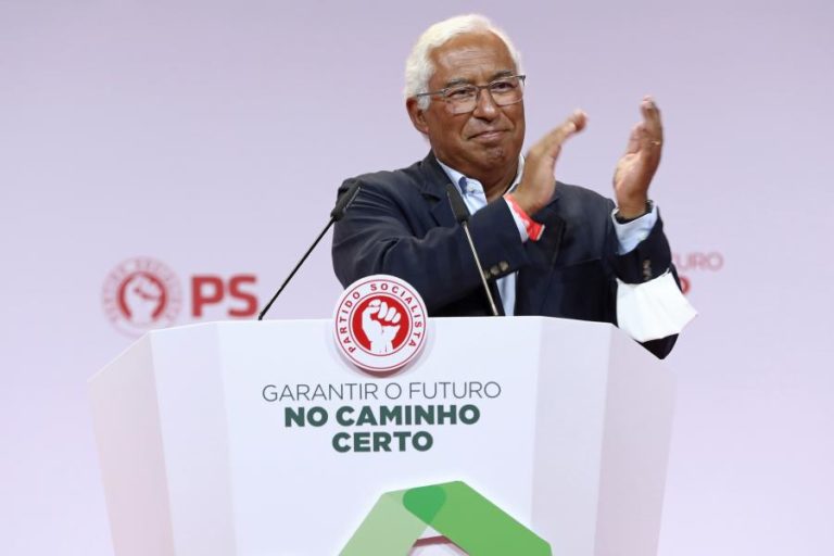 PS/Congresso: Costa promete reforçar Estado Social e afirma que país já converge com a UE