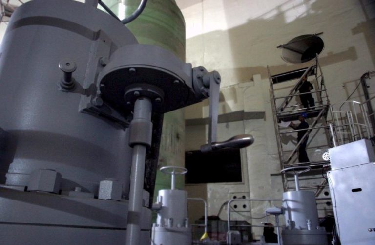 Irão: Berlim, Paris e Londres pedem a Teerão que respeite acordo nuclear