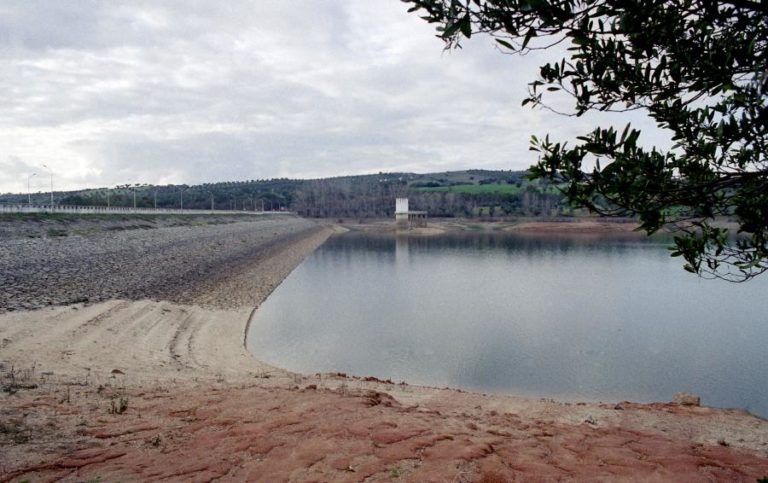 Criança de 10 anos desaparecida junto à barragem de Montargil