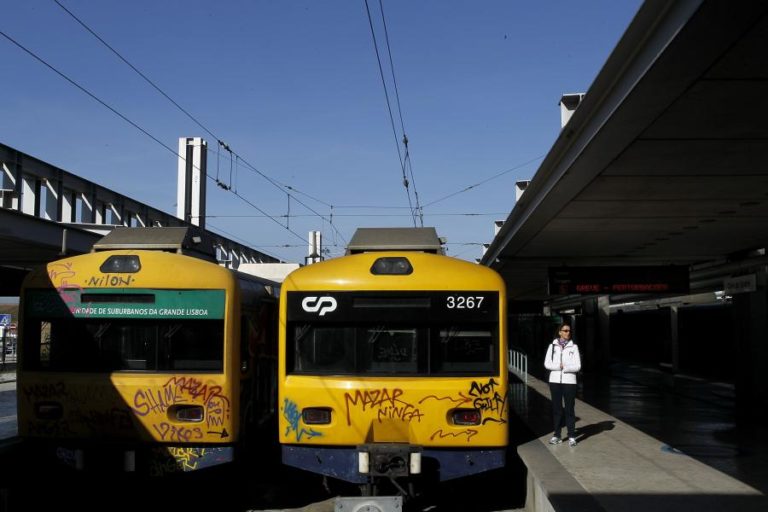 Comissão transfronteiriça aprova recomendação para ligação ferroviária Faro/Sevilha