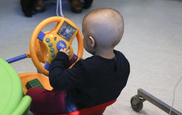 Uma mão cheia de dias é pouco para as famílias que perdem um filho para o cancro