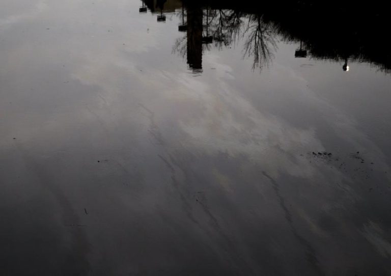 Brexit: Falta de químicos leva Reino Unido a autorizar descargas de água residuais