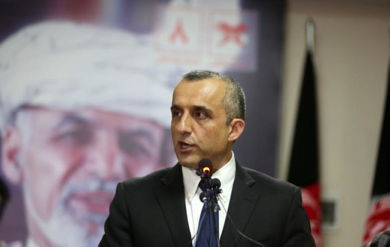 Afeganistão: Talibãs anunciam confisco de 5,5 ME de casa do ex-vice-Presidente