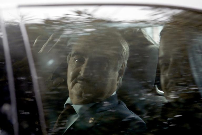 Líbia: Haftar suspende funções militares para se candidatar às presidenciais de dezembro