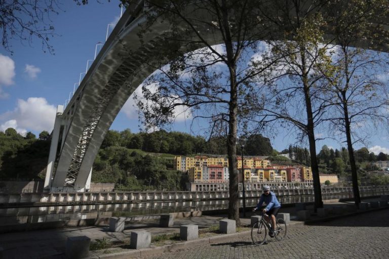 Covid-19: Portugal regista 1.231 novos casos e seis mortes nas últimas 24 horas