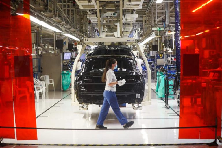 Covid-19: Confinamento na Ásia força nova paragem de produção na Autoeuropa