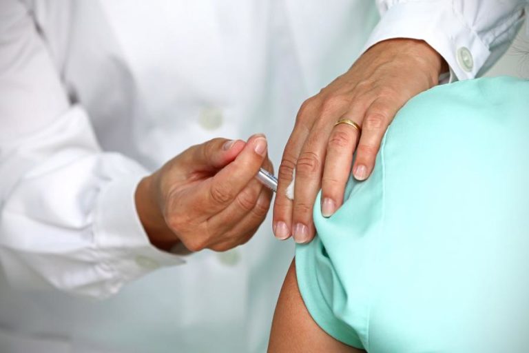 Campanha de vacinação da gripe deve terminar até 15 de dezembro