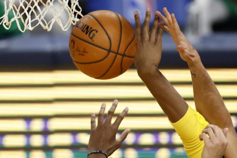 Benfica derrota romenos no caminho para a fase de grupos da Taça da Europa de basquetebol