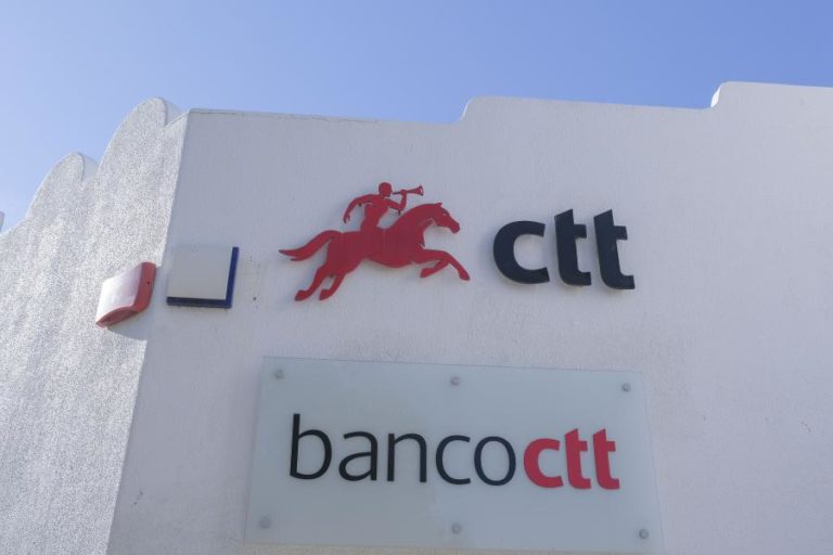Banco CTT conclui venda de 250 ME da carteira de crédito automóvel