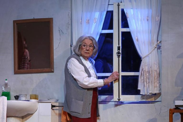 Documentário sobre Eunice Muñoz nos 80 anos de carreira estreia-se em novembro