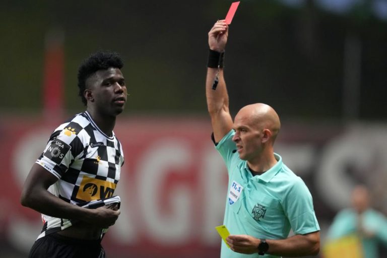 João Pedro Sousa assegura continuidade do defesa Jackson Porozo no Boavista