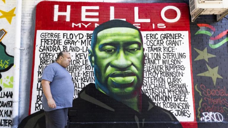 Floyd/EUA: Polícia condenado declara-se inocente perante tribunal federal