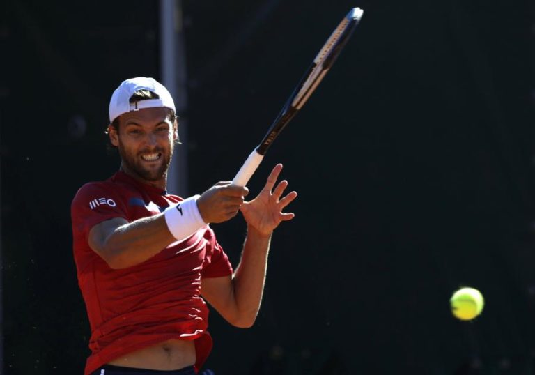 Taça Davis: João Sousa perde e Portugal sai derrotado da Roménia