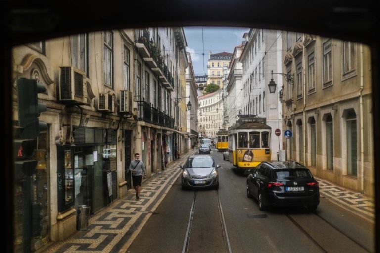 Covid-19: Mais 1.190 infeções e mais 13 mortes em Portugal