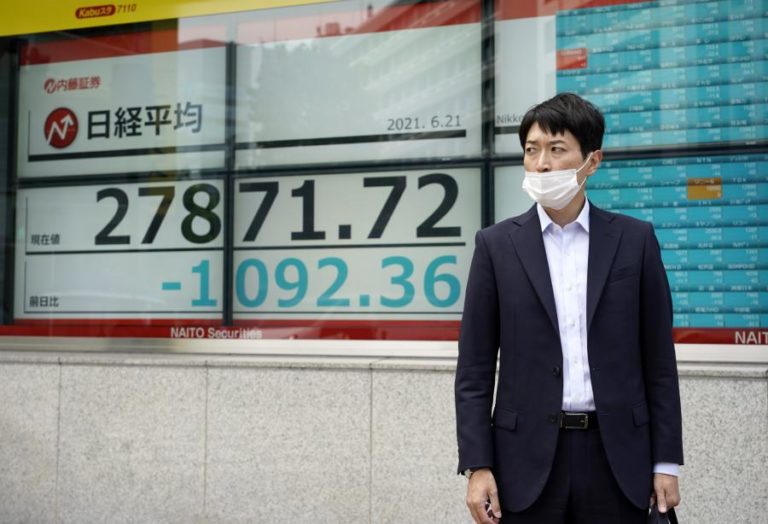 Bolsa de Tóquio fecha a perder 0,52%