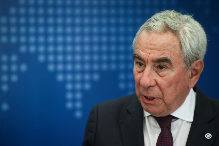 Jovens advogados lusófonos distinguem embaixador Ribeiro Telles como “personalidade lusófona”