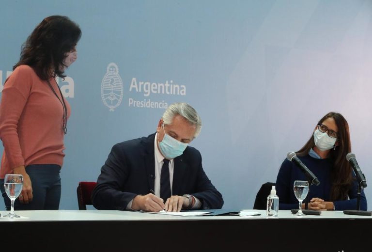 PR da Argentina cancela viagens para impedir que vice assuma Governo