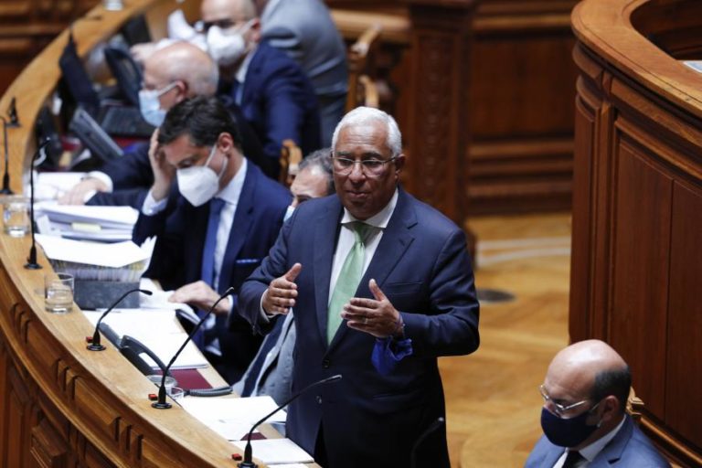 Debates com o primeiro-ministro regressam ao parlamento dia 07 de outubro