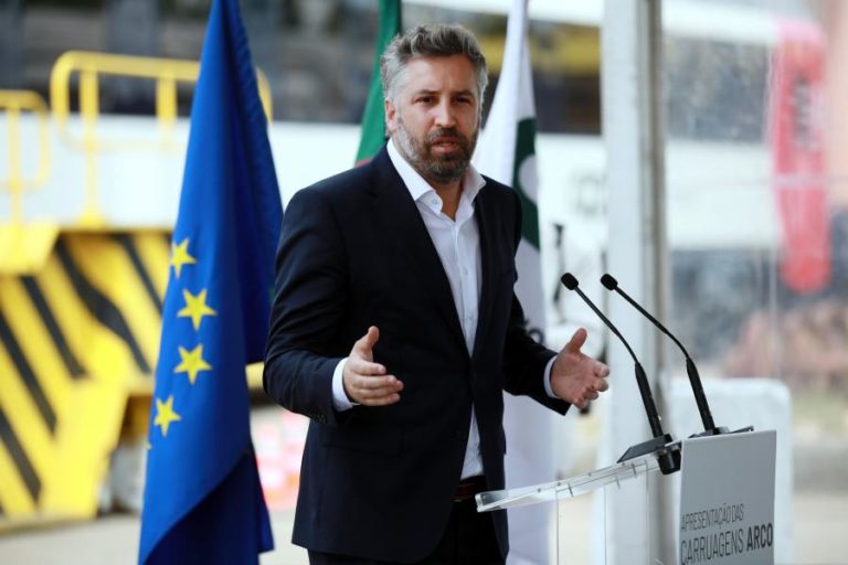 TAP: Portugal não espera tratamento diferente mas quer reduzir perda de ‘slots’