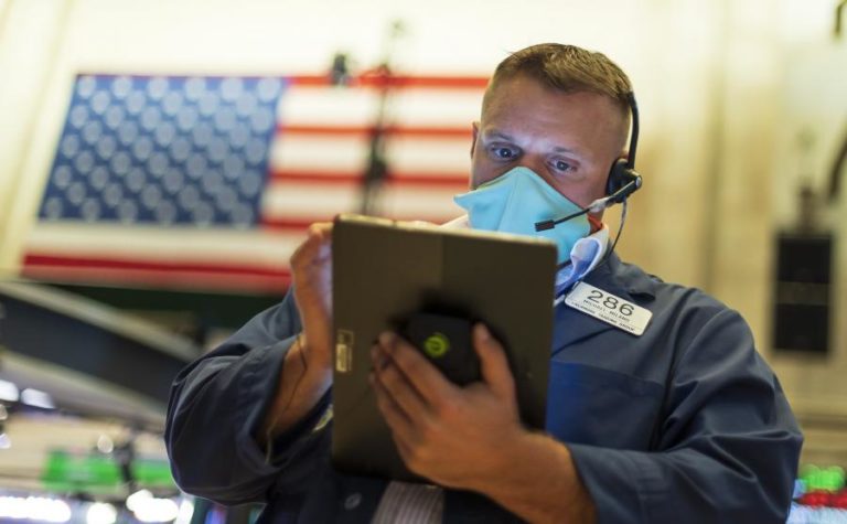 Wall Street negoceia mista no início da sessão