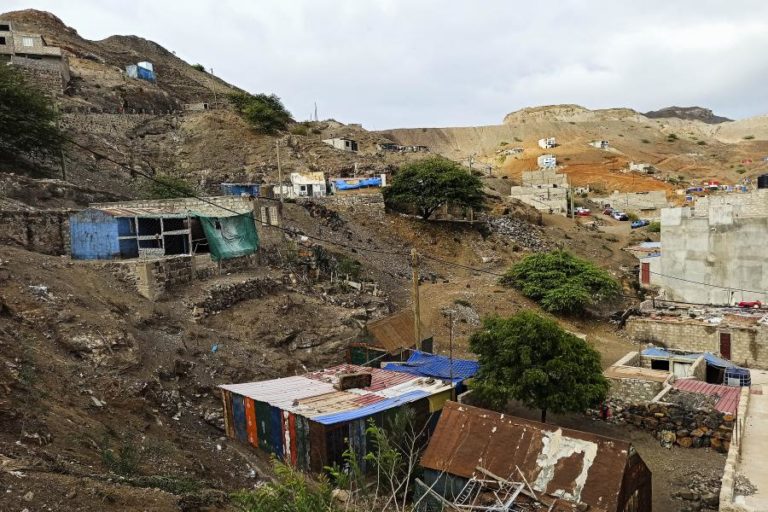 Covid-19: Uma morte e 56 novos casos positivos em Cabo Verde