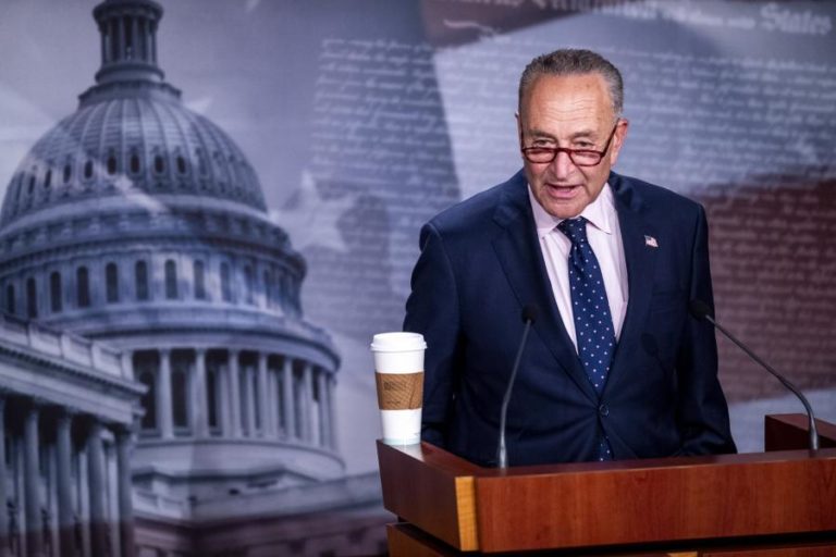 Senado dos EUA aprova orçamento provisório para evitar paralisação do Estado federal