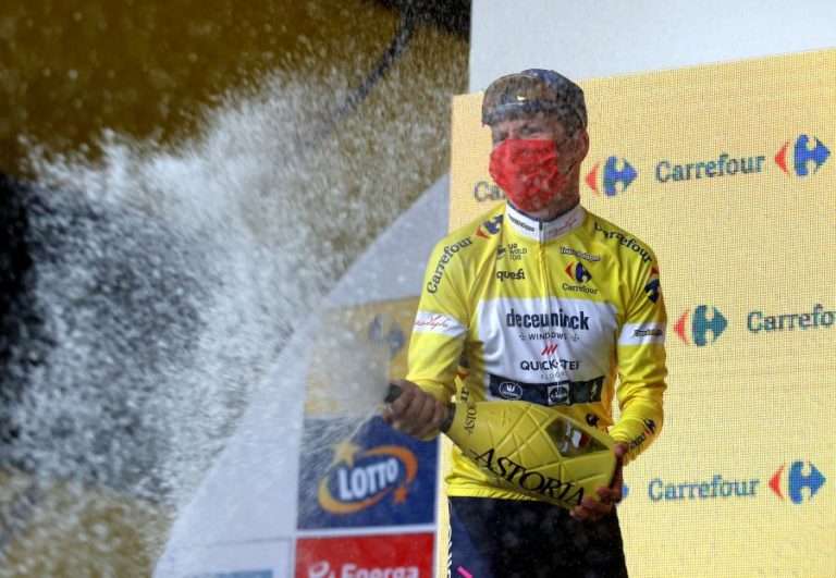 João Almeida sobe a sétimo no ‘ranking’ mundial de ciclismo de estrada