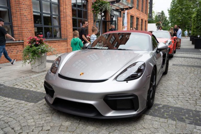 Porsche vai abrir uma fábrica na Malásia, a primeira fora da Europa