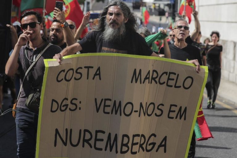 Covid-19: Portugal passa de sexto para 11.º país da UE com maior média de casos diários