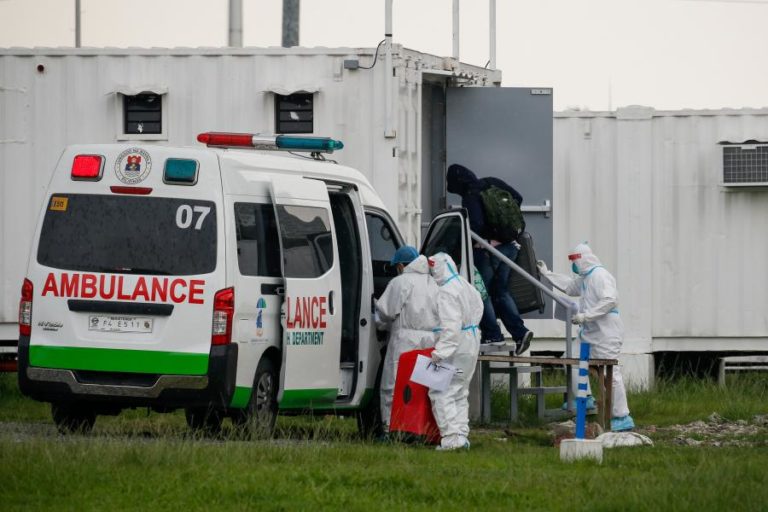 Covid-19: Pandemia já matou pelo menos 4.583.765 pessoas no mundo