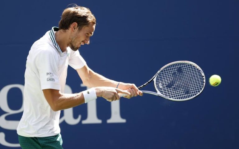 US Open: Medvedev assegura passagem aos oitavos de final