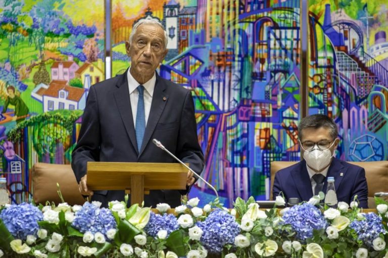 PR admite que processo autonómico dos Açores e da Madeira pode ser aprofundado